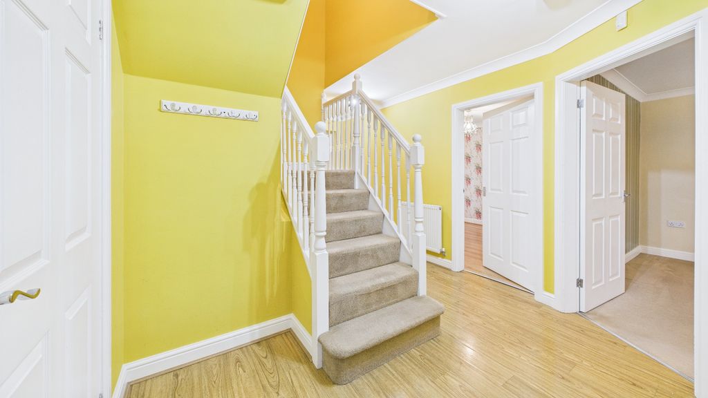 Property photo 3 of 29 47959116