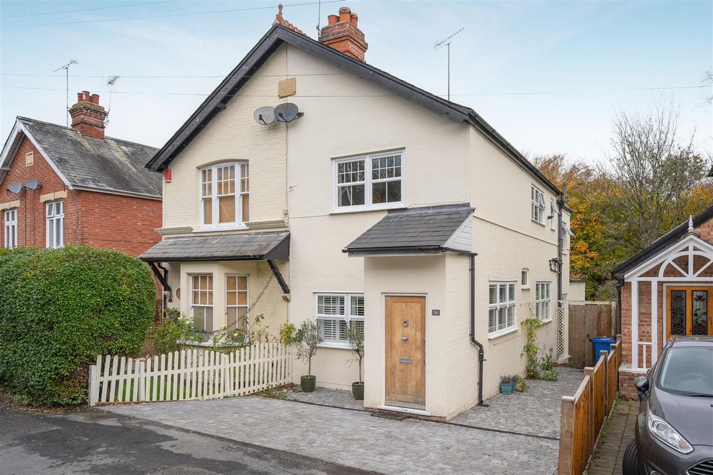 Property photo 1 of 10