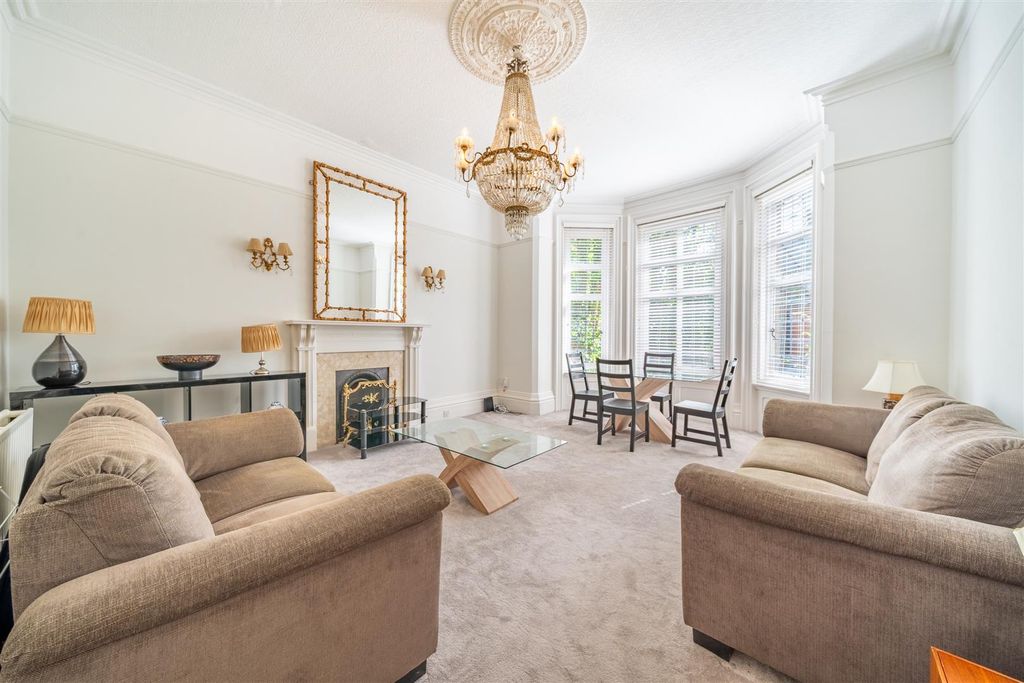 Property photo 3 of 11