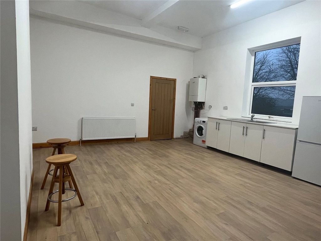 Property photo 2 of 6 Picture No. 02