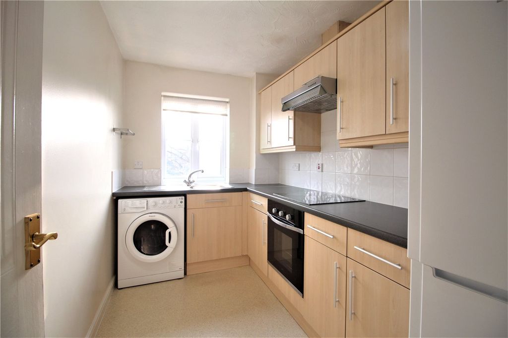 Property photo 3 of 12 Picture No. 23