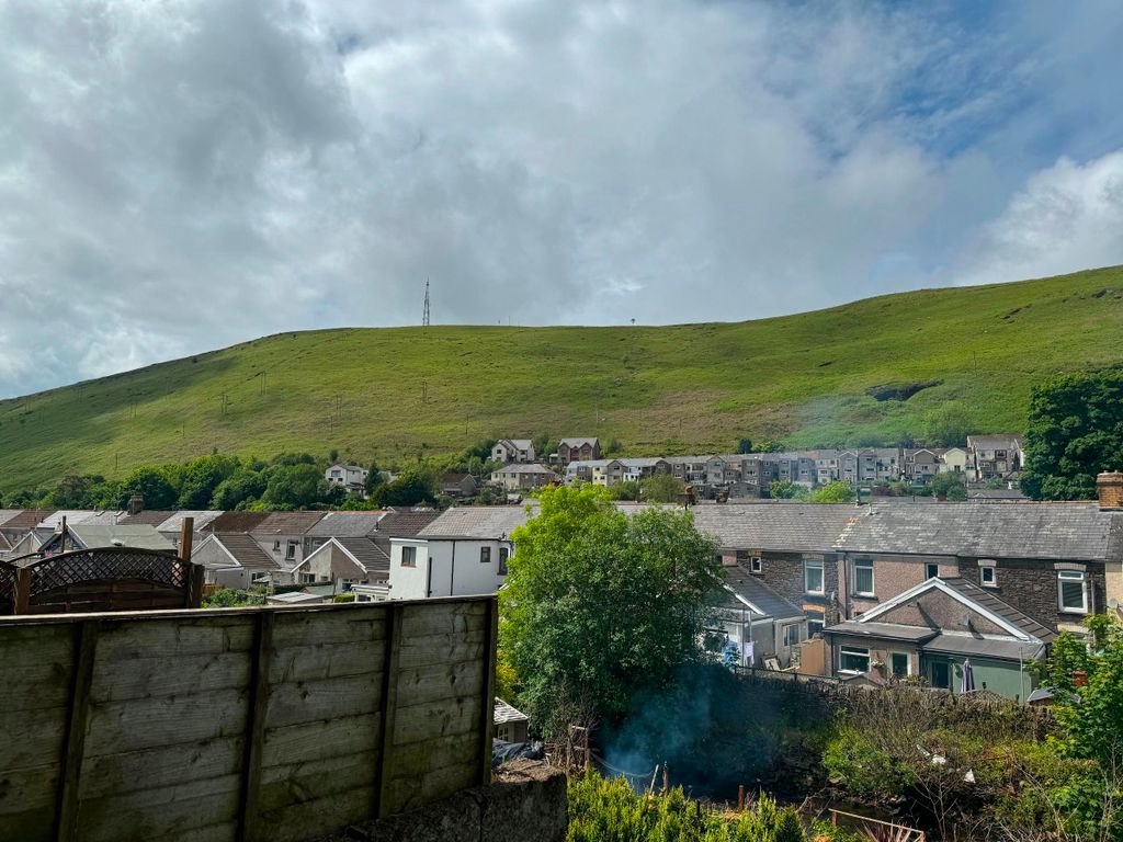 Property photo 3 of 3