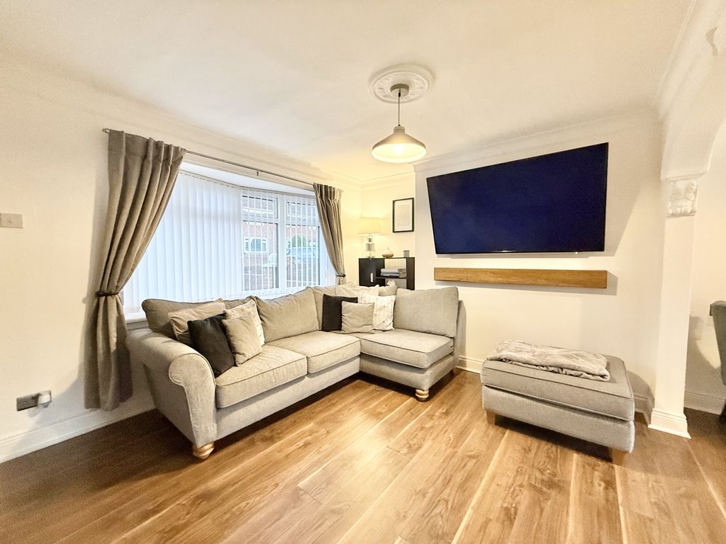 Property photo 2 of 17 Img_2972