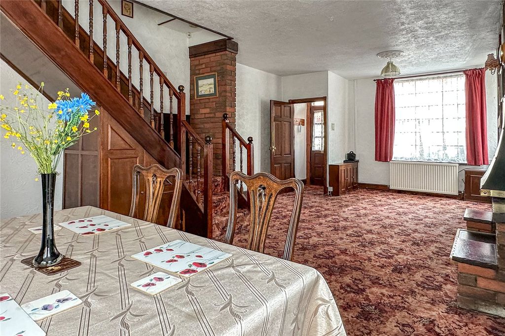 Property photo 3 of 15 Lounge/Diner