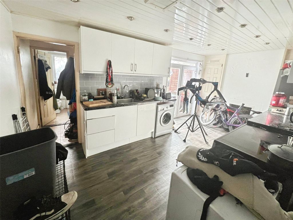 Property photo 3 of 10 Picture No. 02