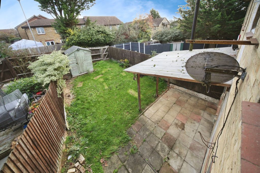 Property photo 3 of 11