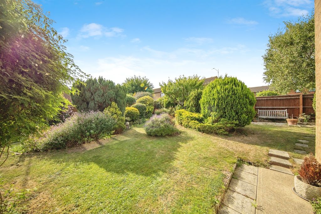 Property photo 2 of 16