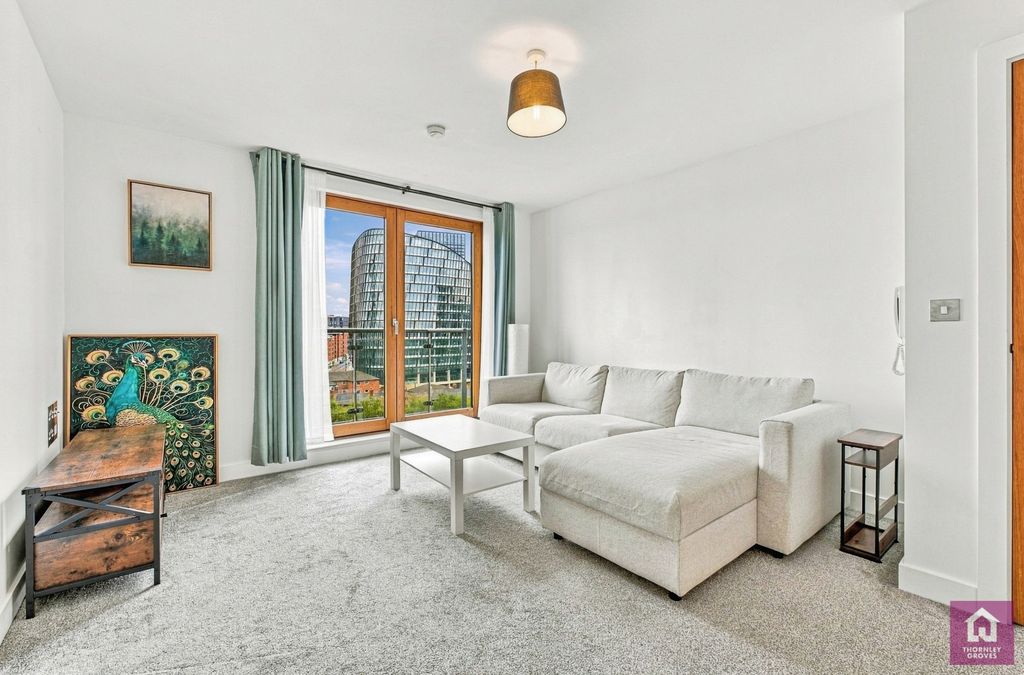 Property photo 2 of 9 Pbox-Img.Jpg