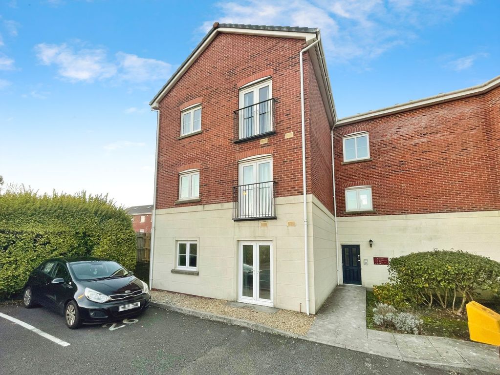 Property photo 1 of 8