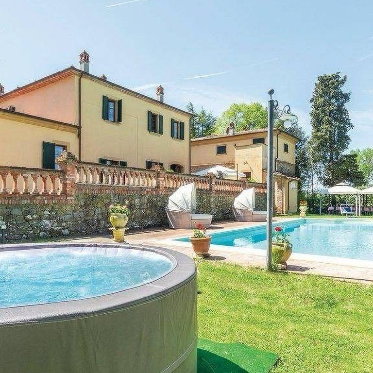 Property photo 1 of 25 Charming Villa In Foiano Della Chiana, Tuscany