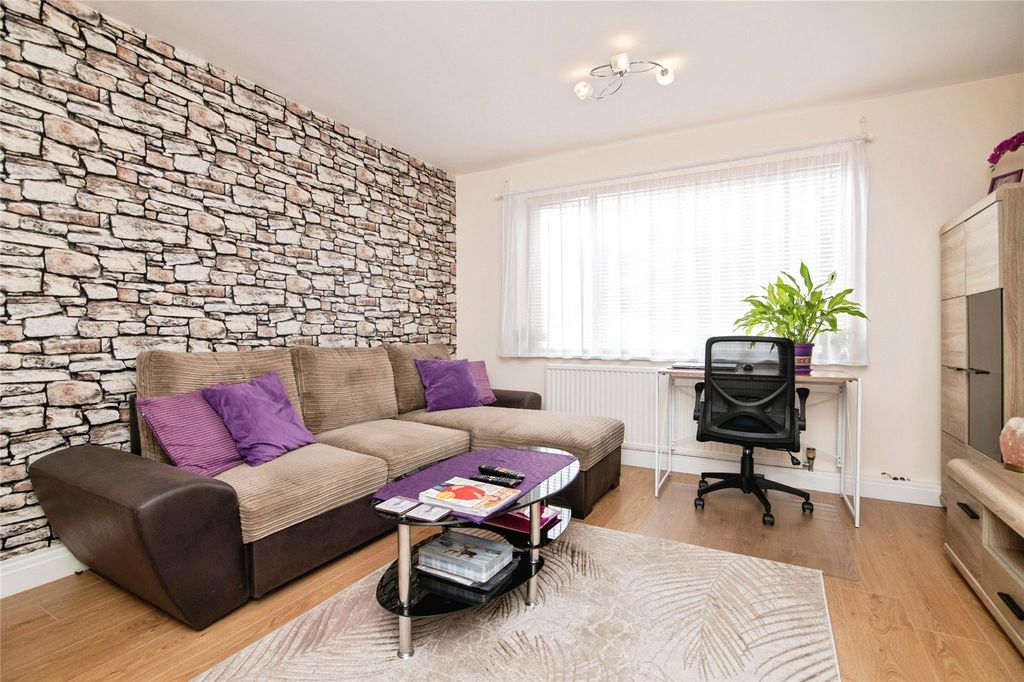 Property photo 3 of 14 Picture No. 11