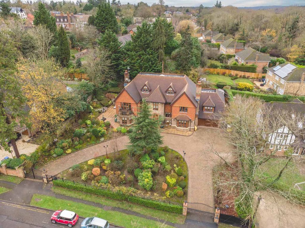 Property photo 1 of 30