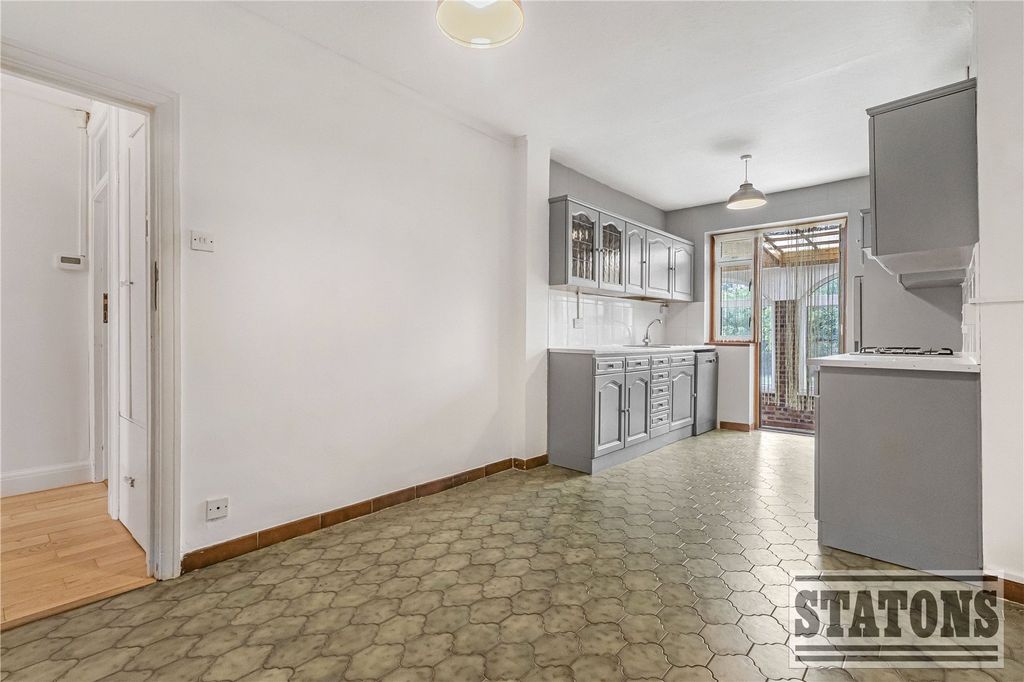 Property photo 3 of 16 Picture No. 38