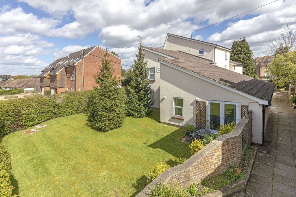 Property photo 1 of 11 Picture No. 08