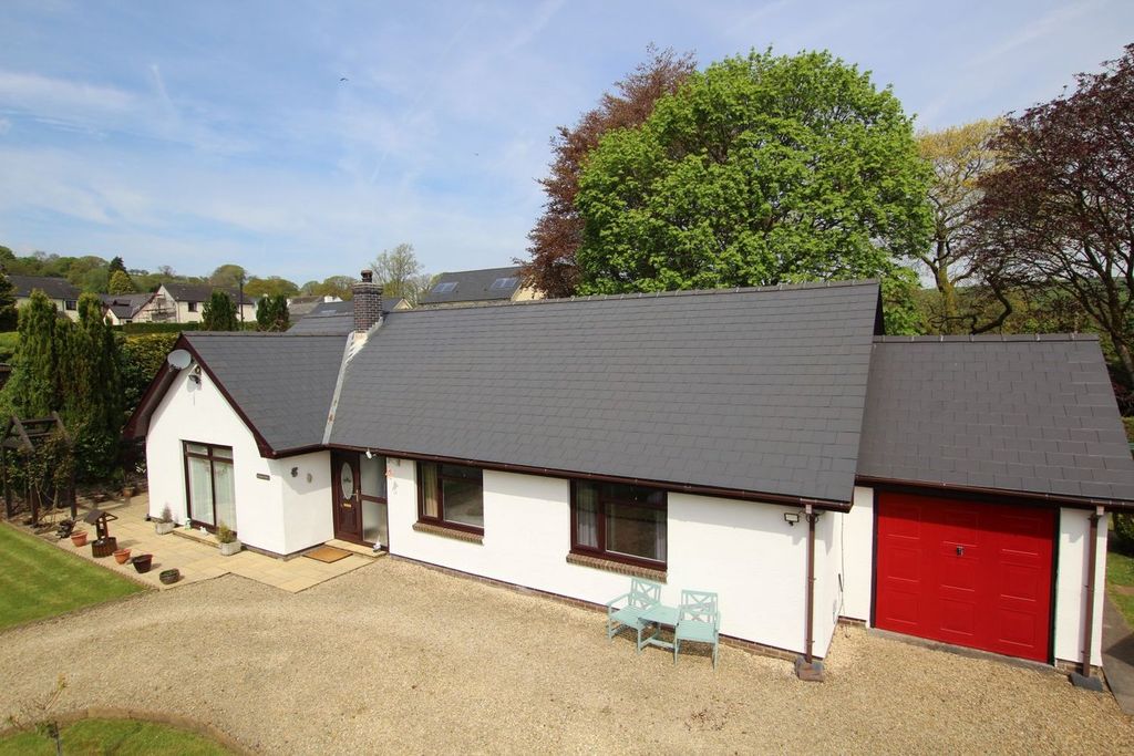 Property photo 1 of 26