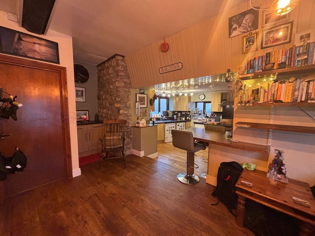 Property photo 3 of 12 Not Specified