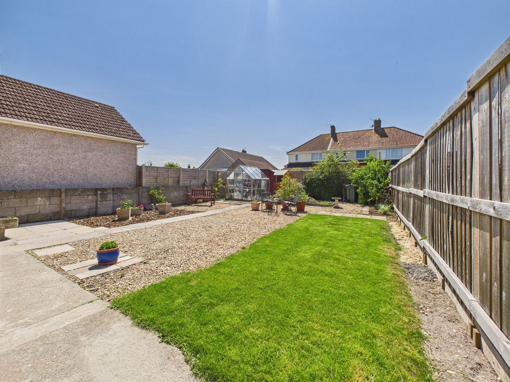 Property photo 3 of 24