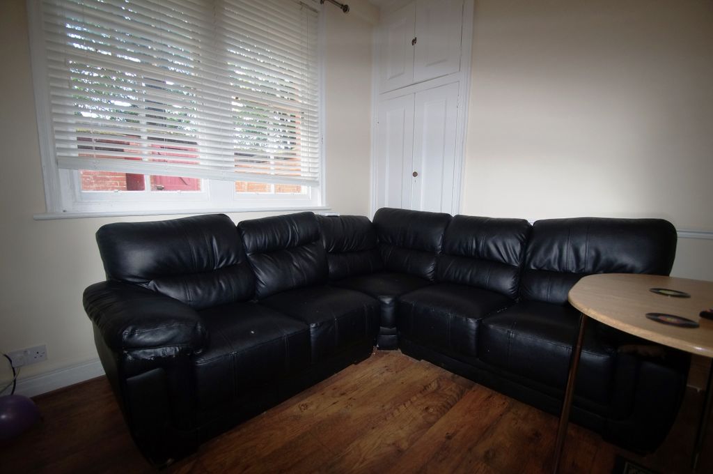 Property photo 3 of 4