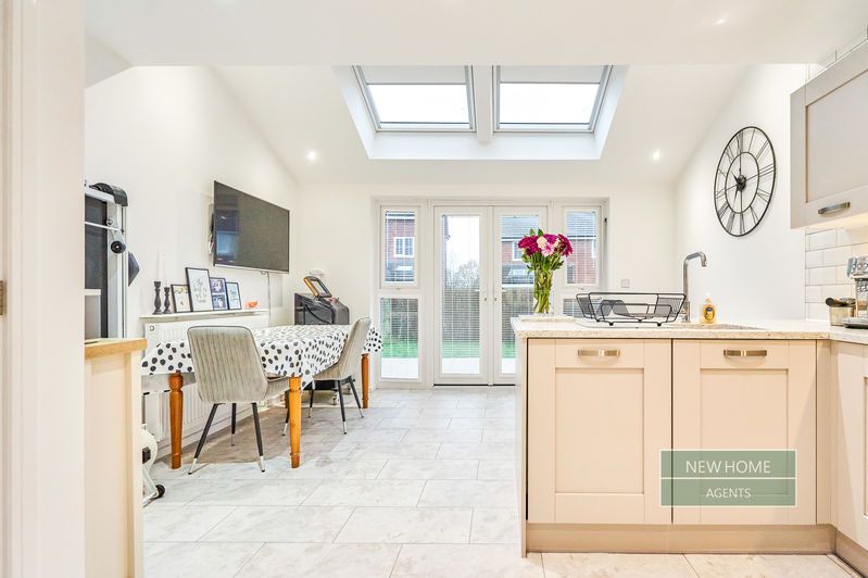 Property photo 3 of 34 Photo 33