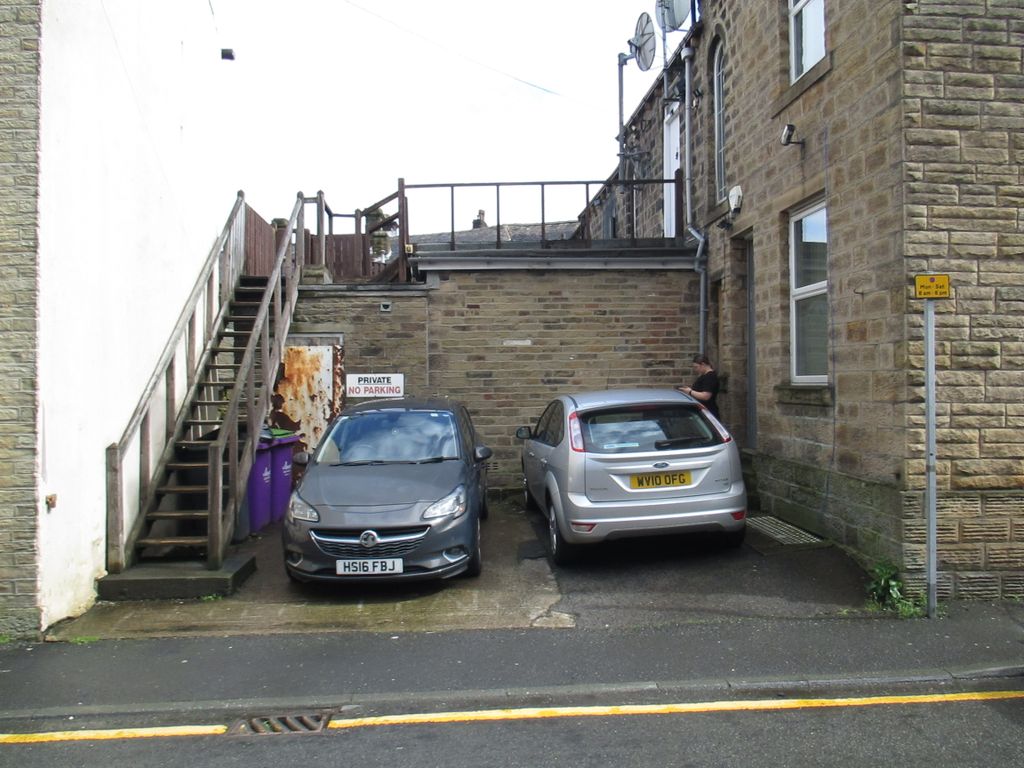Property photo 3 of 3