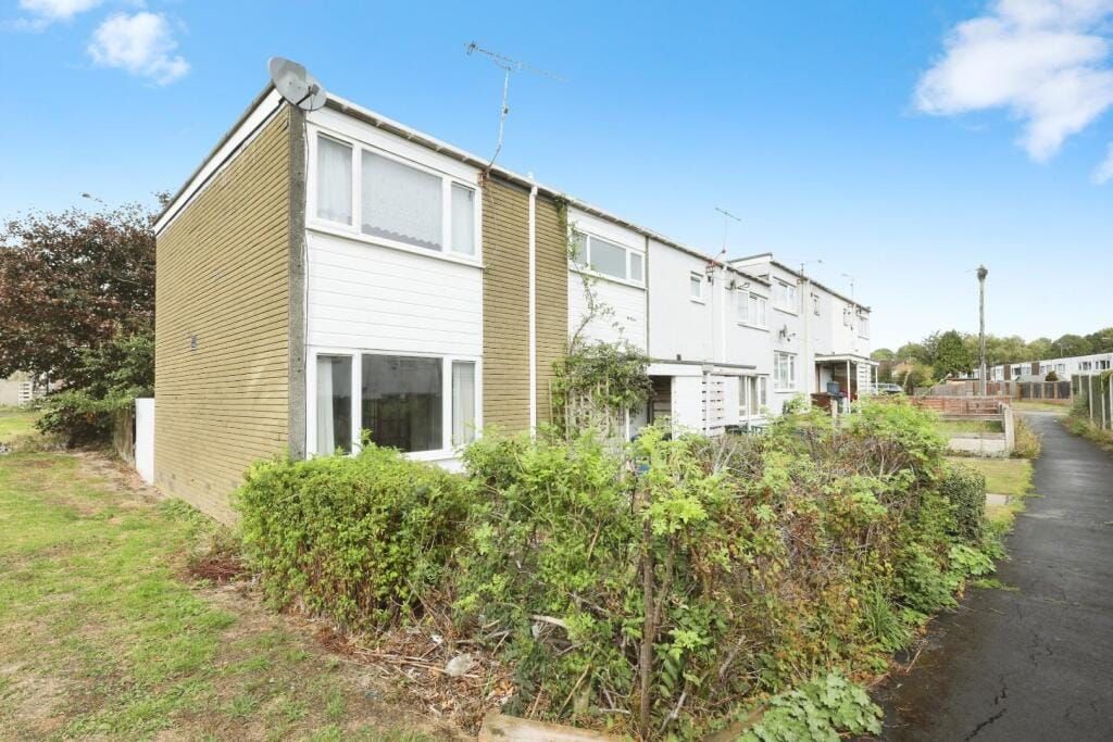 Property photo 1 of 26