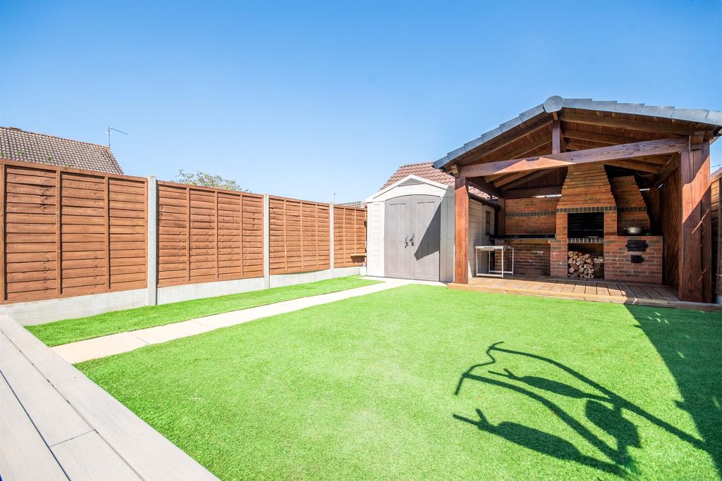 Property photo 2 of 14