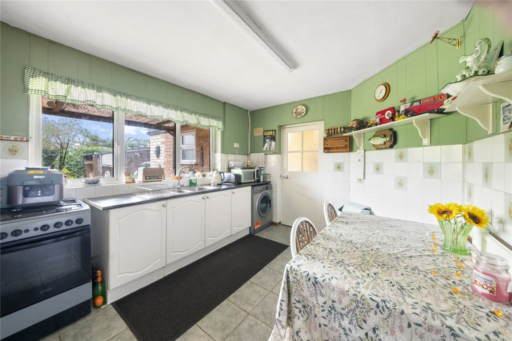 Property photo 3 of 25 Picture No. 12