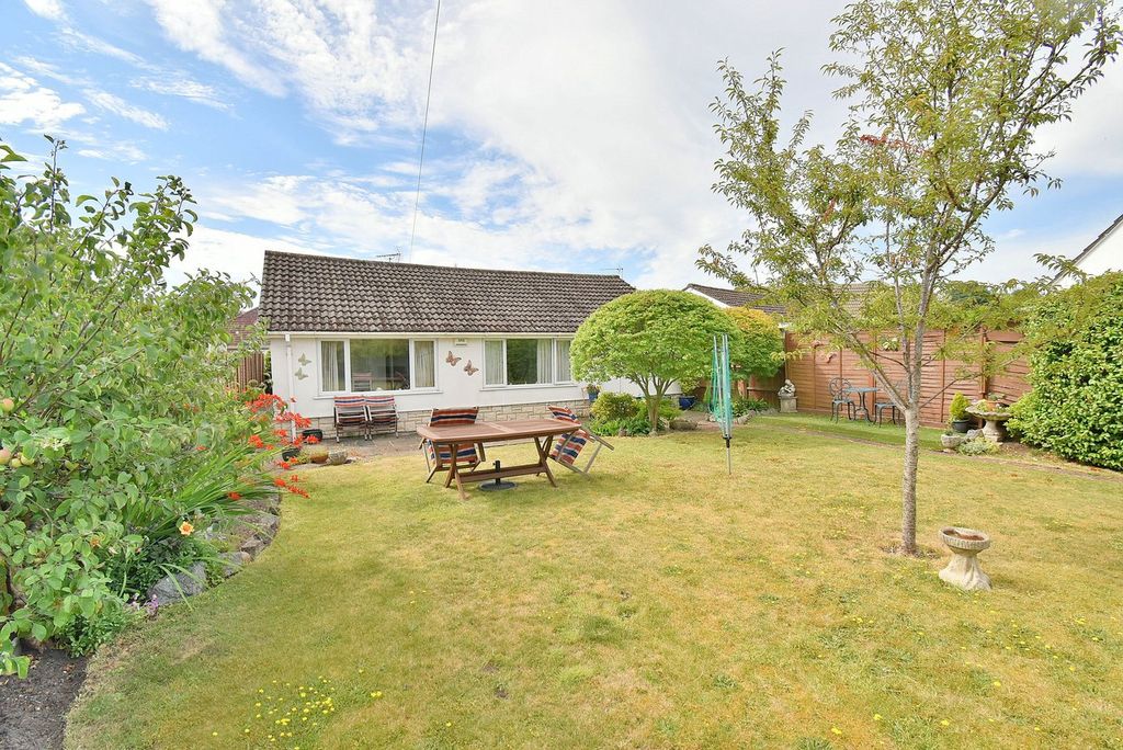 Property photo 2 of 13