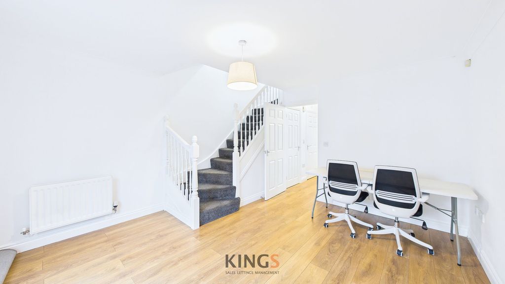 Property photo 2 of 11 Living Room