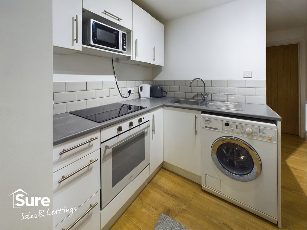 Property photo 2 of 14 2160671