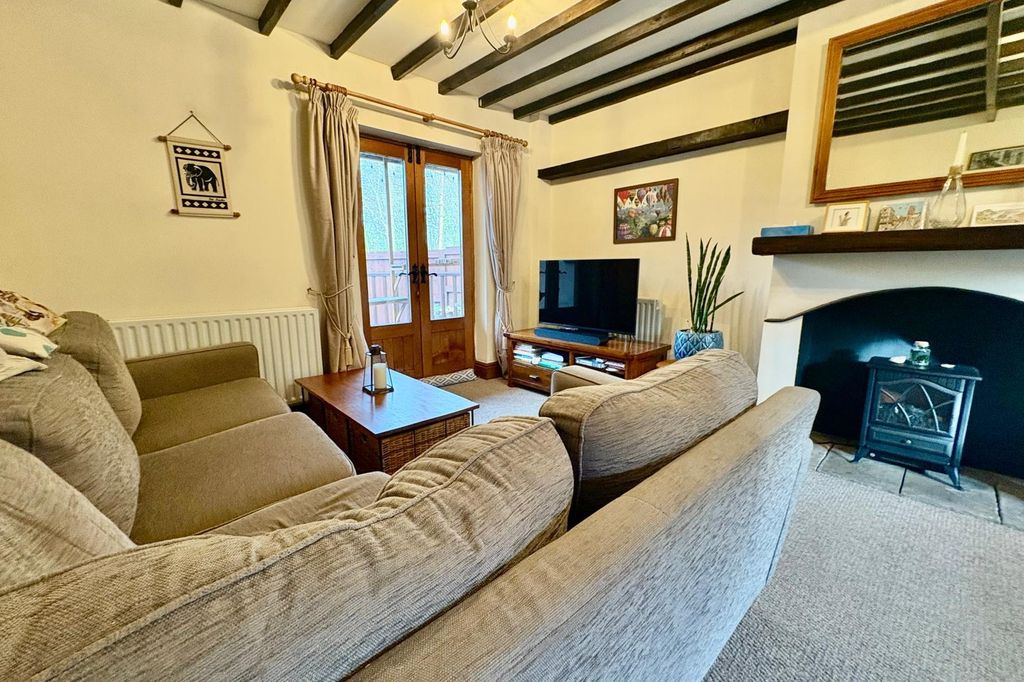 Property photo 2 of 13