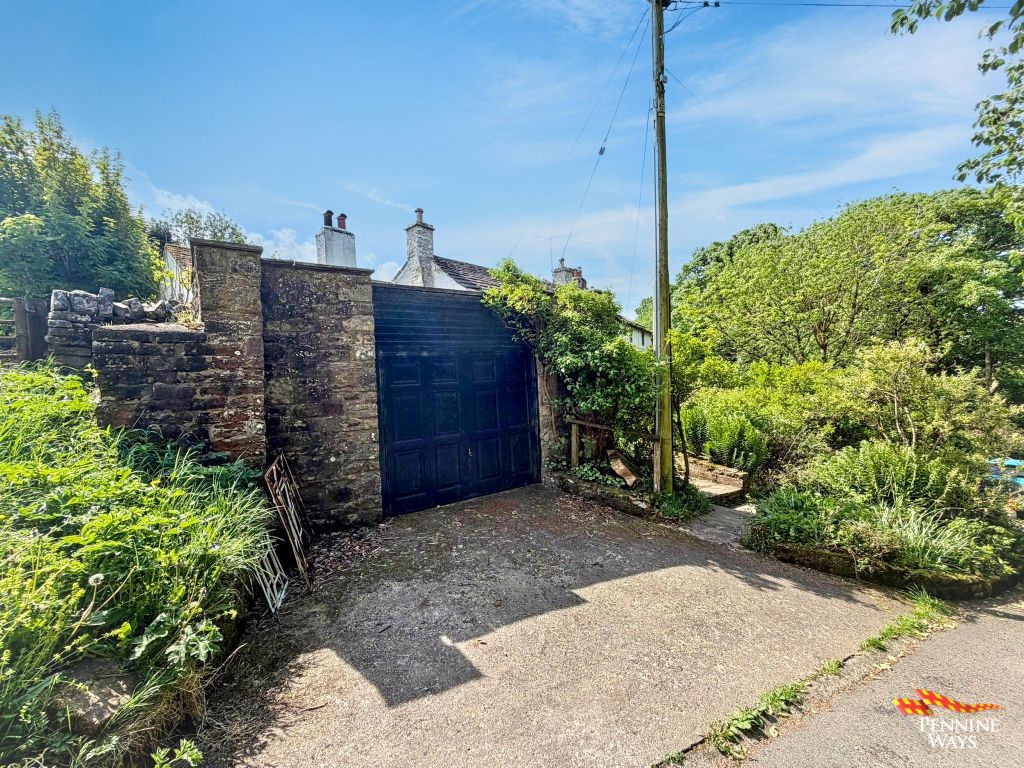 Property photo 3 of 25