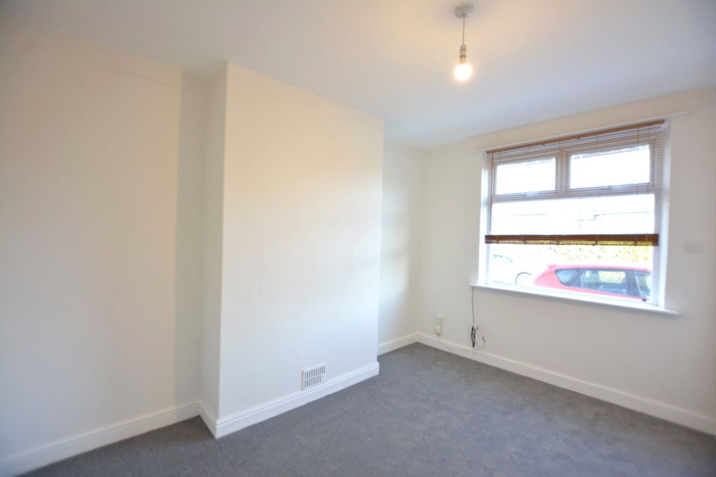 Property photo 3 of 9 Picture No. 13