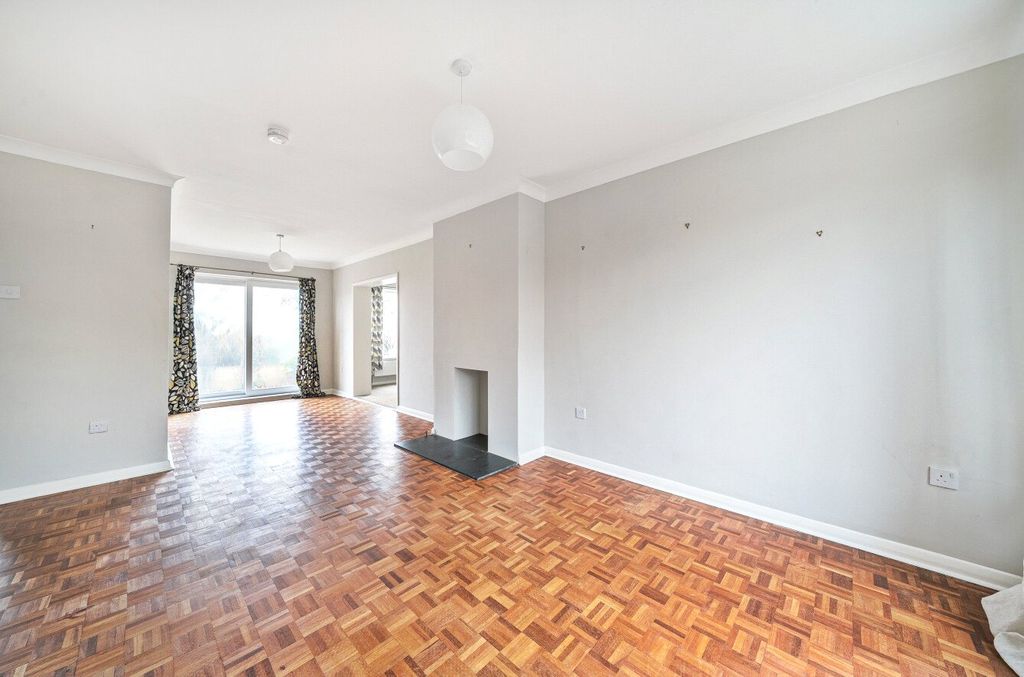 Property photo 3 of 13 Open Plan Living