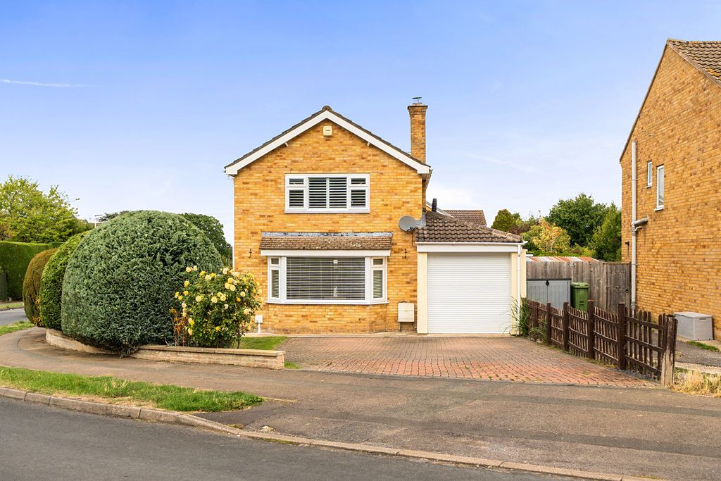Property photo 2 of 22