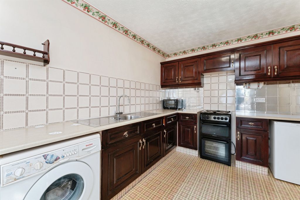 Property photo 3 of 17
