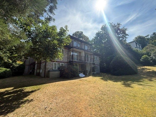 Property photo 1 of 12 2 Bed Flat To Rent Bournemouth Road, Poole Bh14