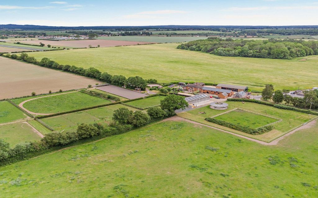 Property photo 1 of 54 Somerwood Stud