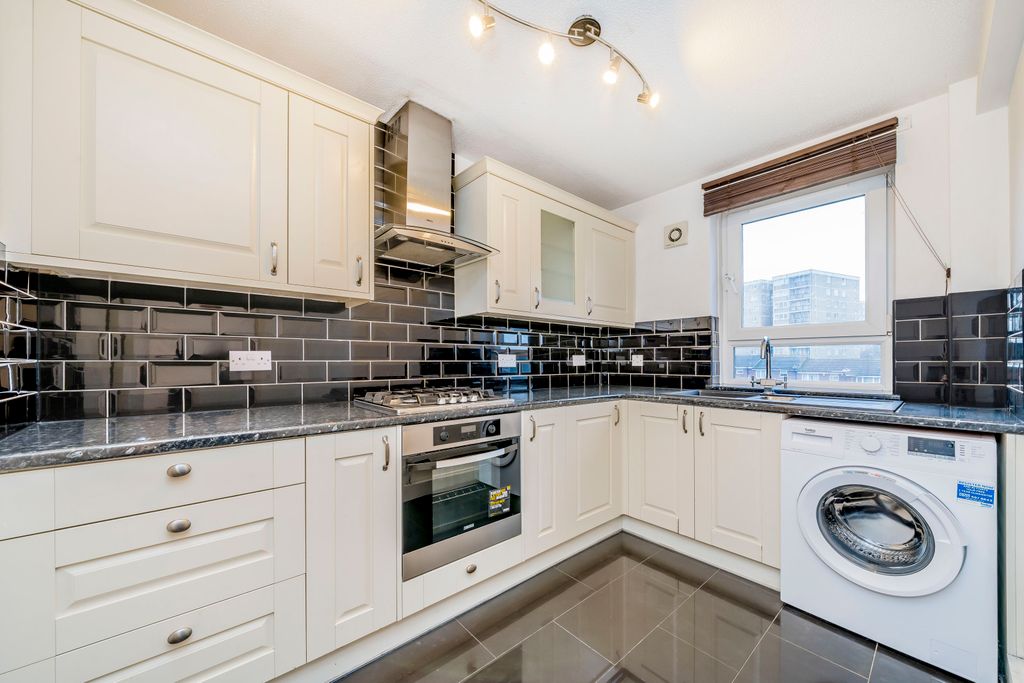 Property photo 2 of 4 Picture No. 06