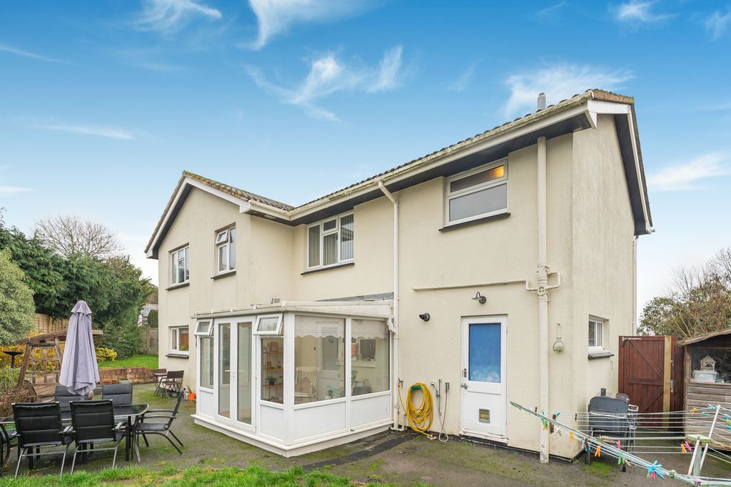 Property photo 1 of 24