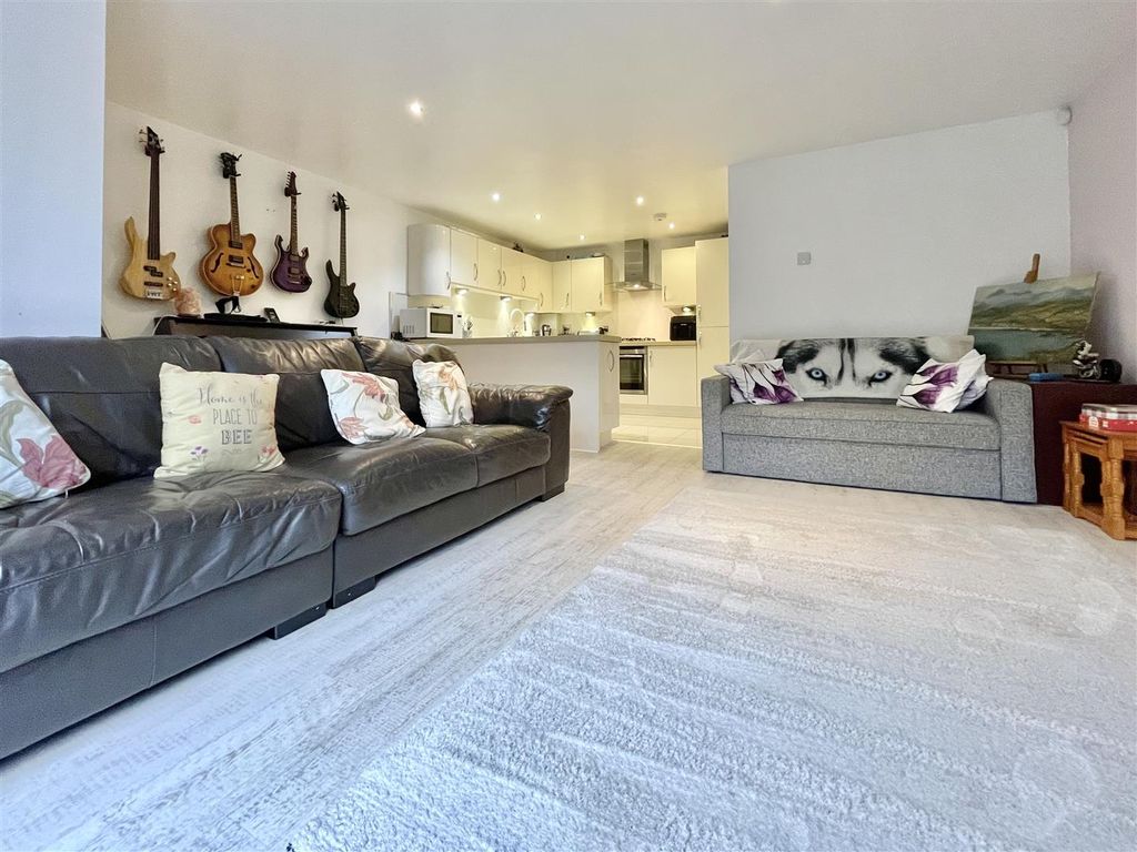 Property photo 2 of 23 Img_3953.Jpeg