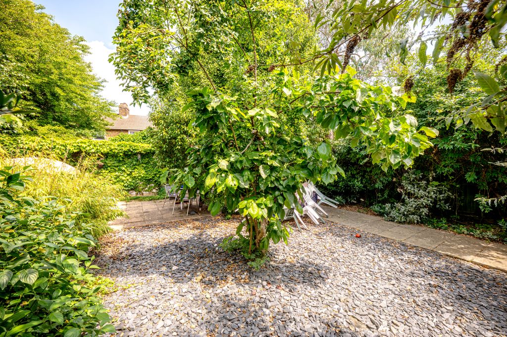 Property photo 1 of 12 Picture No. 14