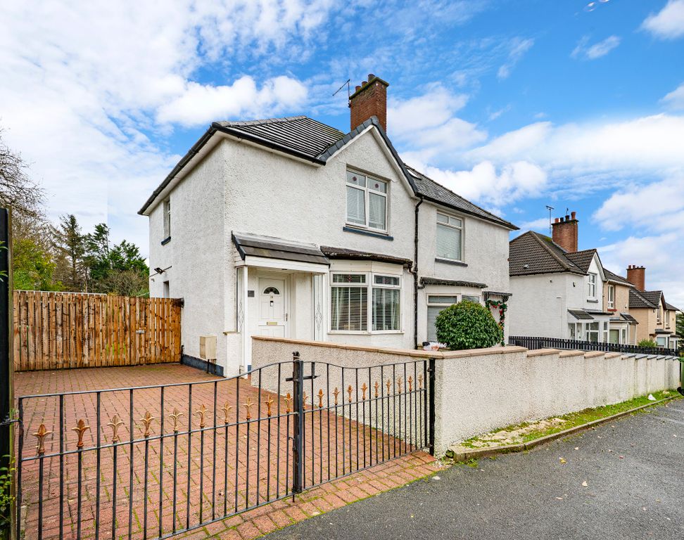 Property photo 1 of 32