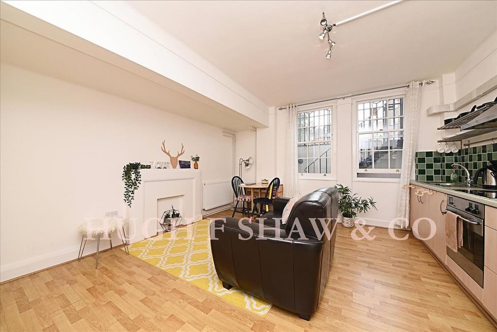 Property photo 1 of 5