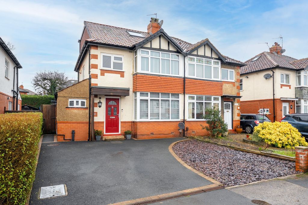 Property photo 1 of 23