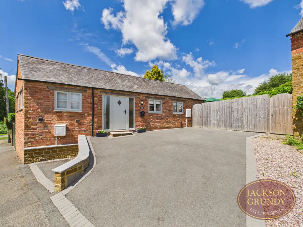 House in Newnham - View 3