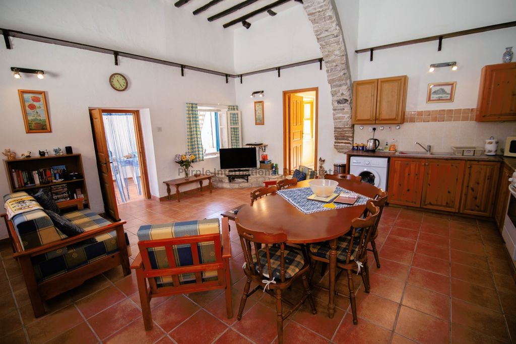 Property photo 2 of 43