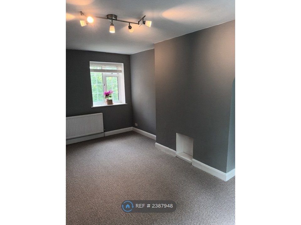 Property photo 3 of 28