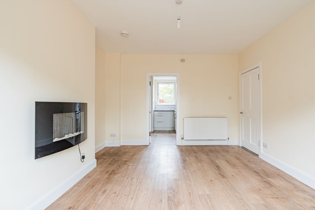 Additional image 5 of 2 bed flat for sale36/2 Parkhead Drive, Edinburgh EH11