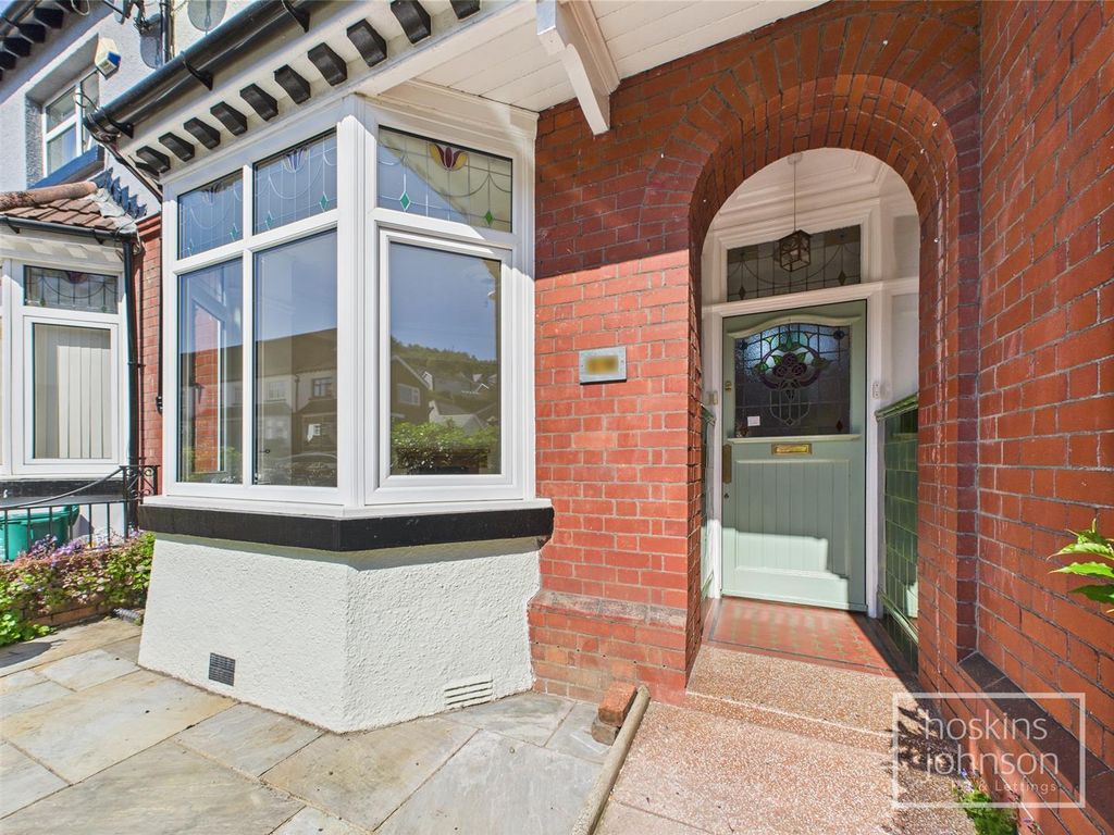 Property photo 2 of 26